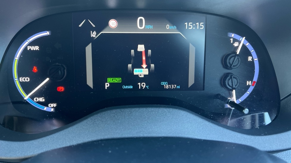 Used Toyota Yaris Cross 2023 for sale - 76870797: Photo 13