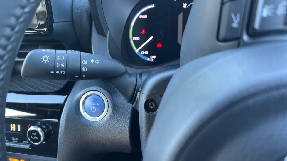 Used Toyota Yaris Cross 2023 for sale - 76870797: Photo 25