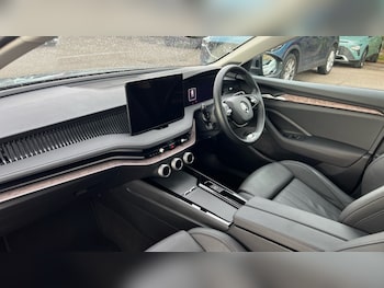 Used Skoda Superb 2024 for sale - 76265556: Photo