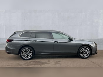 Used Skoda Superb 2024 for sale - 76265556: Photo