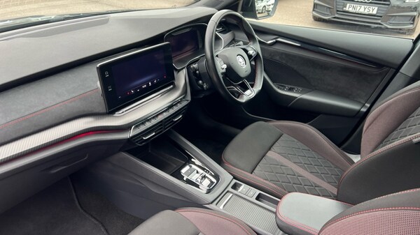 Used Skoda Octavia 2021 for sale - 76261538: Photo 2