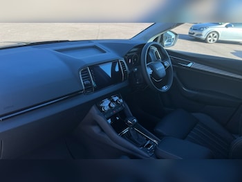 Used Skoda Karoq 2025 for sale - 76871267: Photo