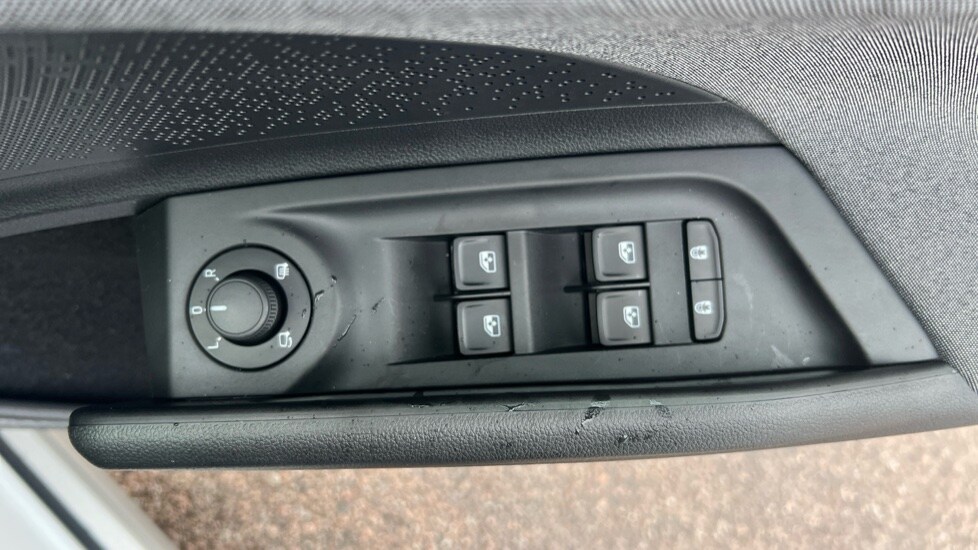 Used Skoda Enyaq 2025 for sale - 76873944: Photo 28