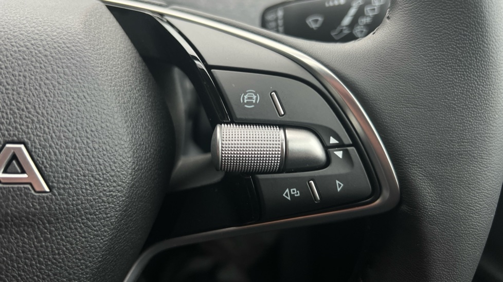 Used Skoda Enyaq 2025 for sale - 76873944: Photo 35