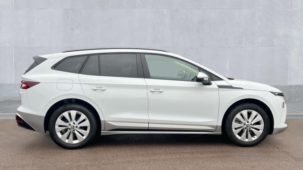 Used Skoda Enyaq 2025 for sale - 76873944: Photo 4