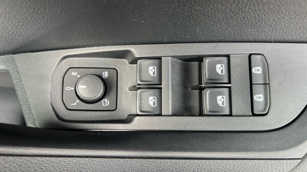 Used Skoda Karoq 2025 for sale - 76014987: Photo 39