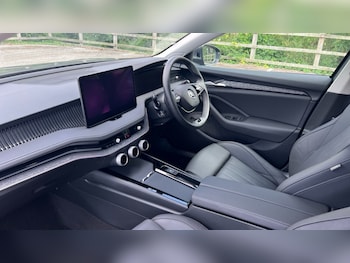 Used Skoda Superb 2024 for sale - 75595714: Photo