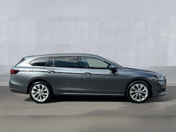 Used Skoda Superb 2024 for sale - 75595714: Photo