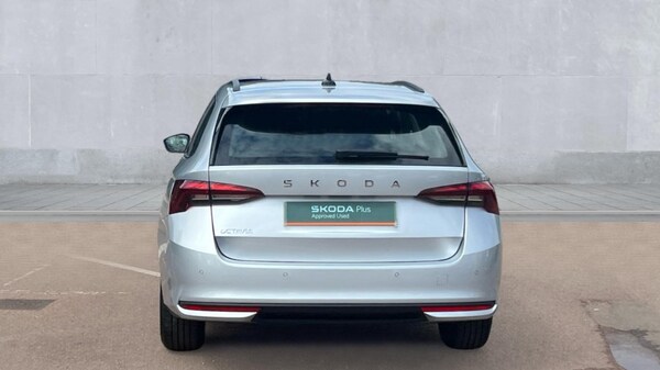Used Skoda Octavia 2024 for sale - 75439761: Photo 11