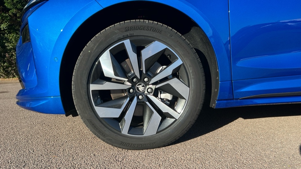 Used Skoda Enyaq 2025 for sale - 76074242: Photo 19