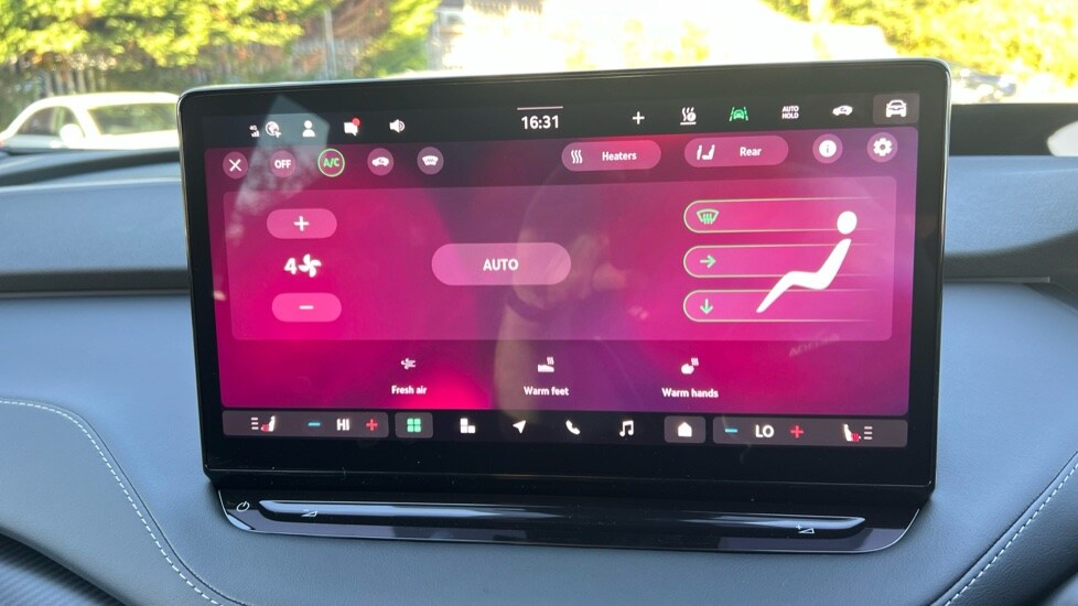 Used Skoda Enyaq 2025 for sale - 76074242: Photo 42