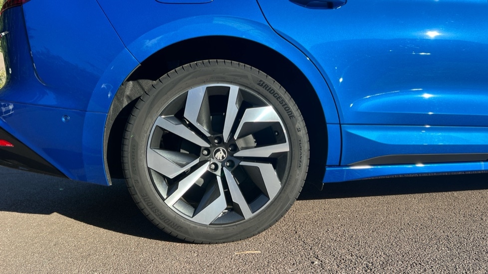 Used Skoda Enyaq 2025 for sale - 76074242: Photo 5
