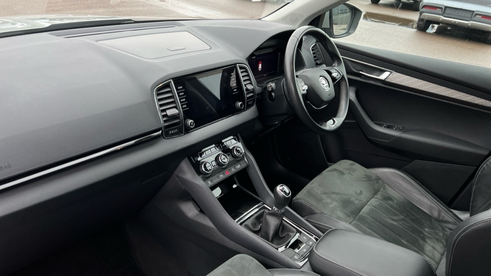 Used Skoda Karoq 2023 for sale - 77018362: Photo 2