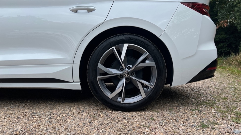 Used Skoda Enyaq 2025 for sale - 76868757: Photo 18