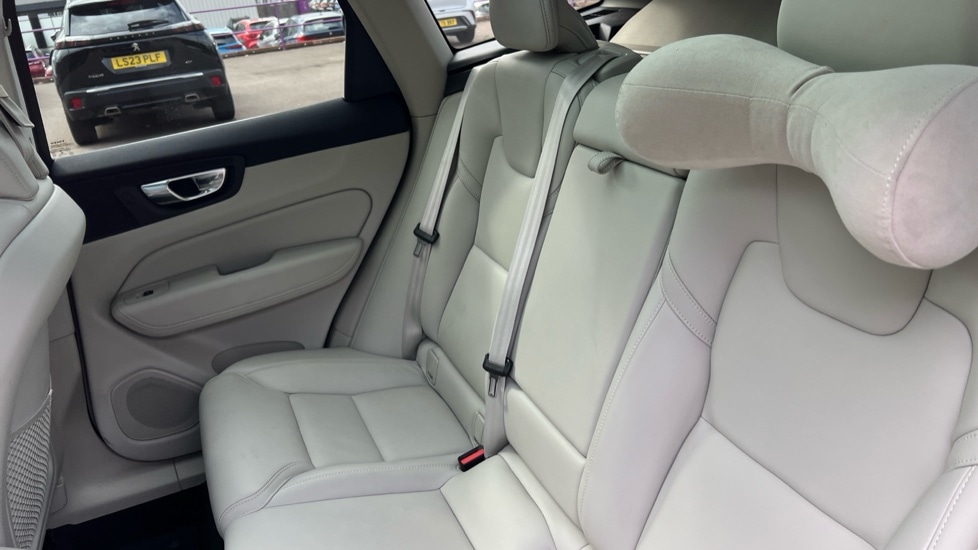 Used Volvo XC60 2021 for sale - 76033860: Photo 14