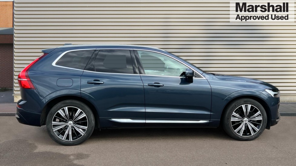Used Volvo XC60 2021 for sale - 76033860: Photo 2