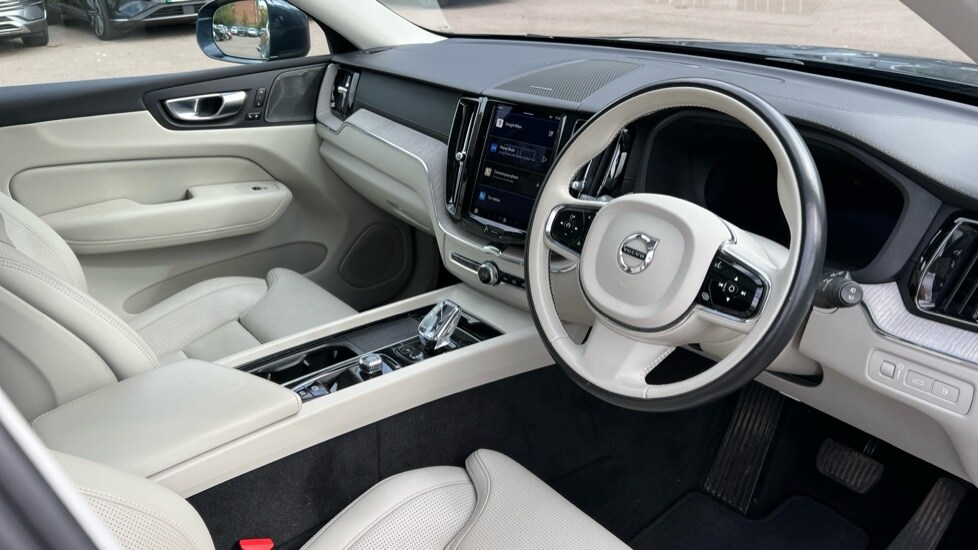 Used Volvo XC60 2021 for sale - 76033860: Photo 9