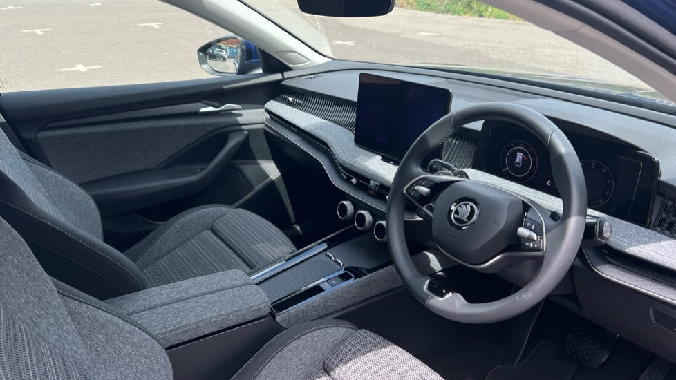 Used Skoda Superb 2024 for sale - 76868529: Photo 6