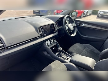 Used Skoda Karoq 2024 for sale - 76870459: Photo