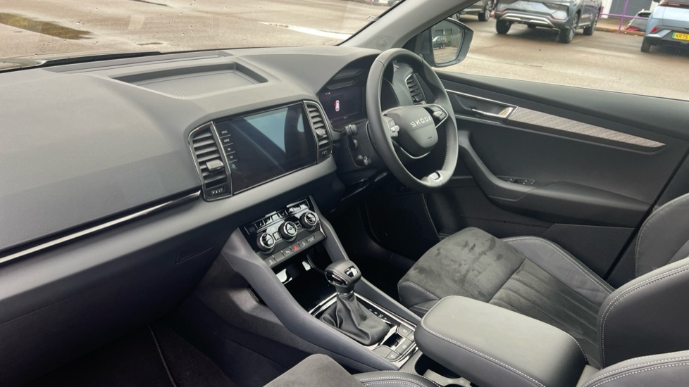Used Skoda Karoq 2025 for sale - 76870686: Photo 2