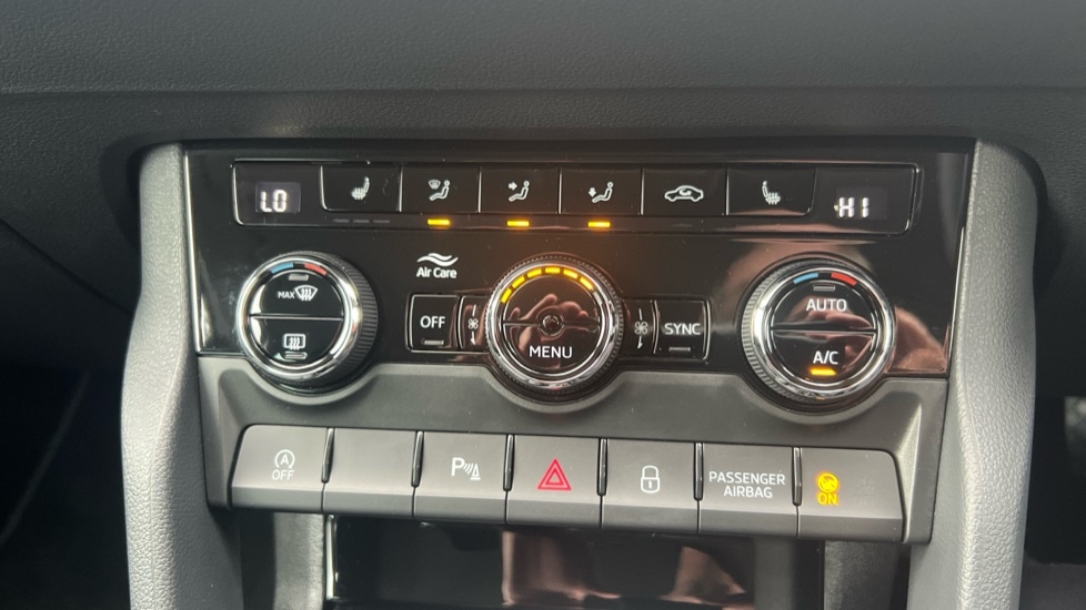 Used Skoda Karoq 2025 for sale - 76870686: Photo 27