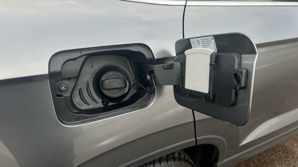 Used Skoda Karoq 2025 for sale - 76870686: Photo 29