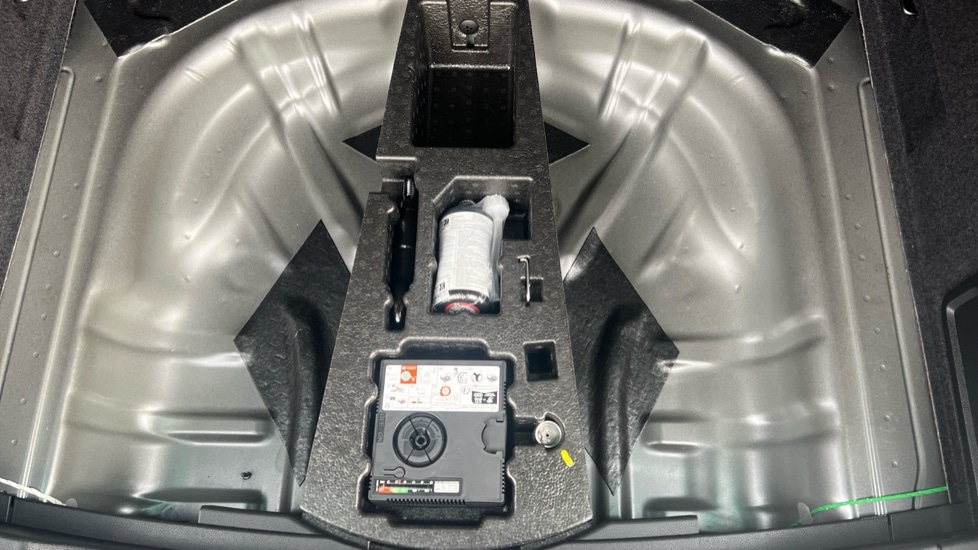 Used Skoda Karoq 2025 for sale - 76870686: Photo 30