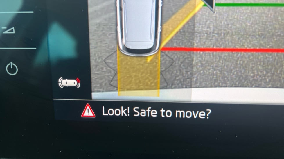 Used Skoda Karoq 2025 for sale - 76870686: Photo 32