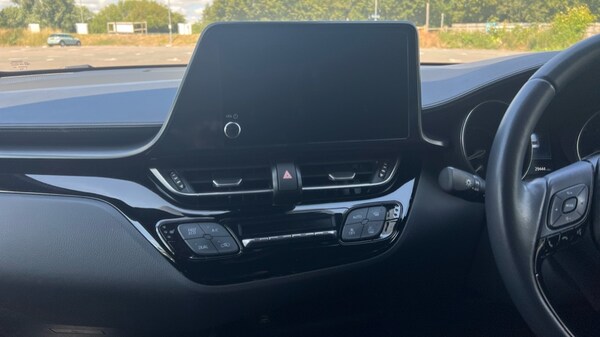 Used Toyota C-HR 2023 for sale - 76217071: Photo 12