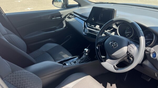 Used Toyota C-HR 2023 for sale - 76217071: Photo 9