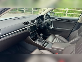 Used Skoda Superb 2016 for sale - 75439928: Photo