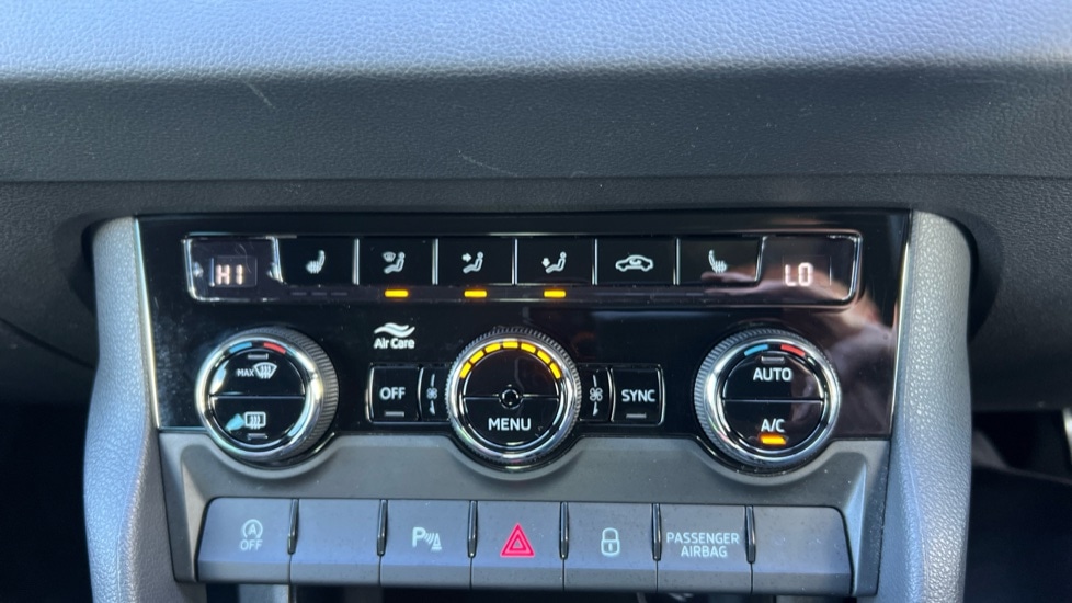 Used Skoda Karoq 2022 for sale - 76871785: Photo 32