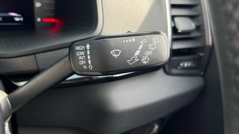 Used Skoda Karoq 2024 for sale - 76015029: Photo 34