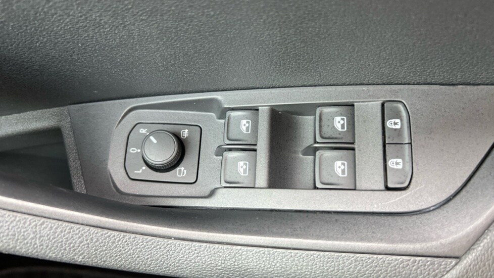 Used Skoda Karoq 2024 for sale - 76015029: Photo 37