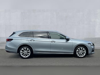 Used Skoda Superb 2024 for sale - 75595716: Photo