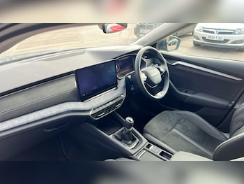 Used Skoda Octavia 2025 for sale - 76265492: Photo