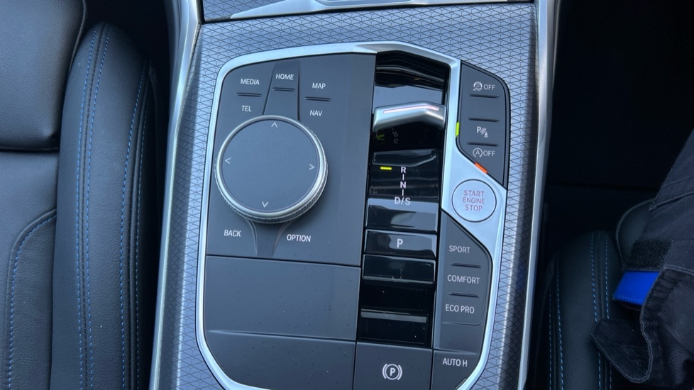 Used BMW 3 Series 2024 for sale - 76587007: Photo 28