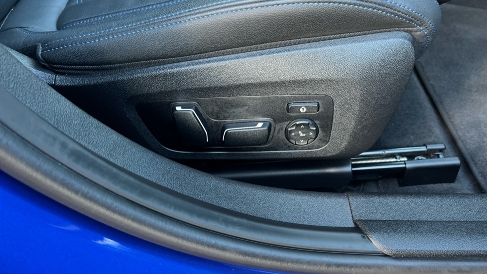 Used BMW 3 Series 2024 for sale - 76587007: Photo 31