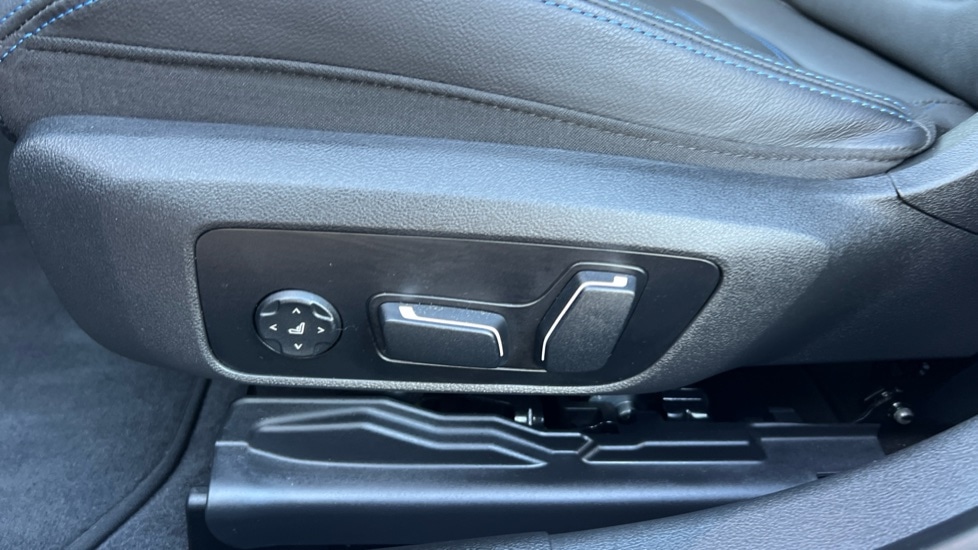 Used BMW 3 Series 2024 for sale - 76587007: Photo 32