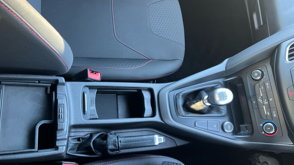 Used Ford Focus 2017 for sale - 76873964: Photo 28