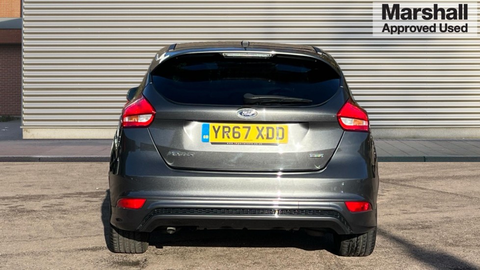 Used Ford Focus 2017 for sale - 76873964: Photo 4