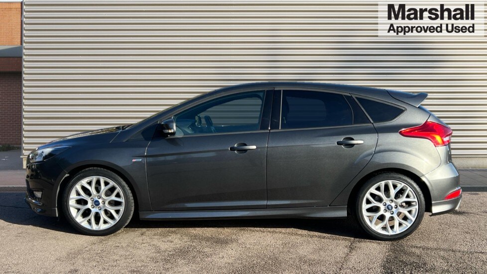 Used Ford Focus 2017 for sale - 76873964: Photo 6