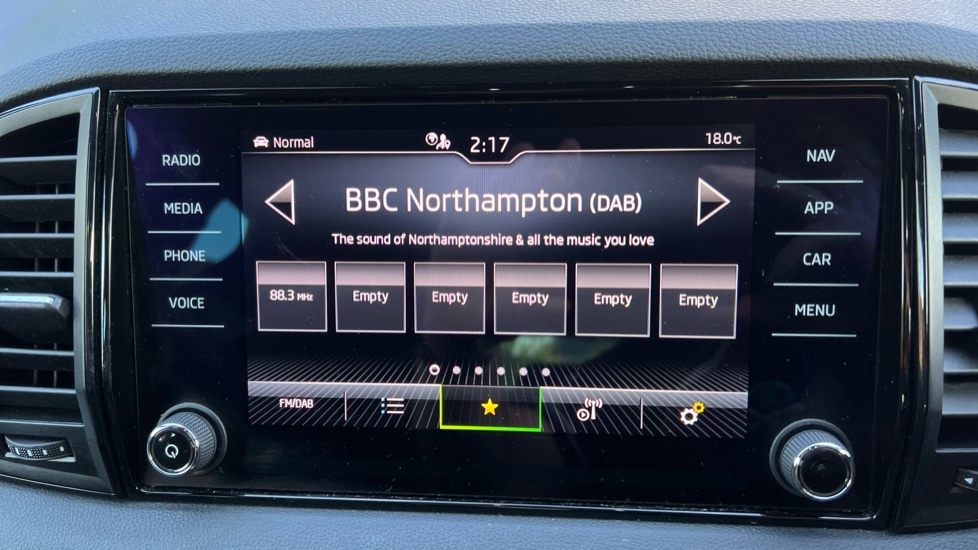 Used Skoda Karoq 2022 for sale - 76534055: Photo 25