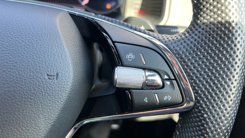 Used Skoda Karoq 2022 for sale - 76534055: Photo 33