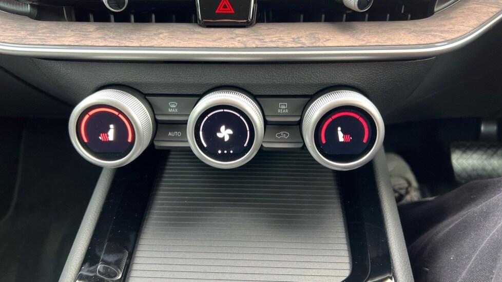 Used Skoda Superb 2025 for sale - 76217215: Photo 40