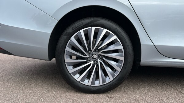 Used Skoda Superb 2025 for sale - 76217215: Photo 5