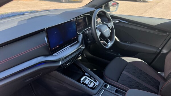 Used Skoda Octavia 2025 for sale - 76229319: Photo 2