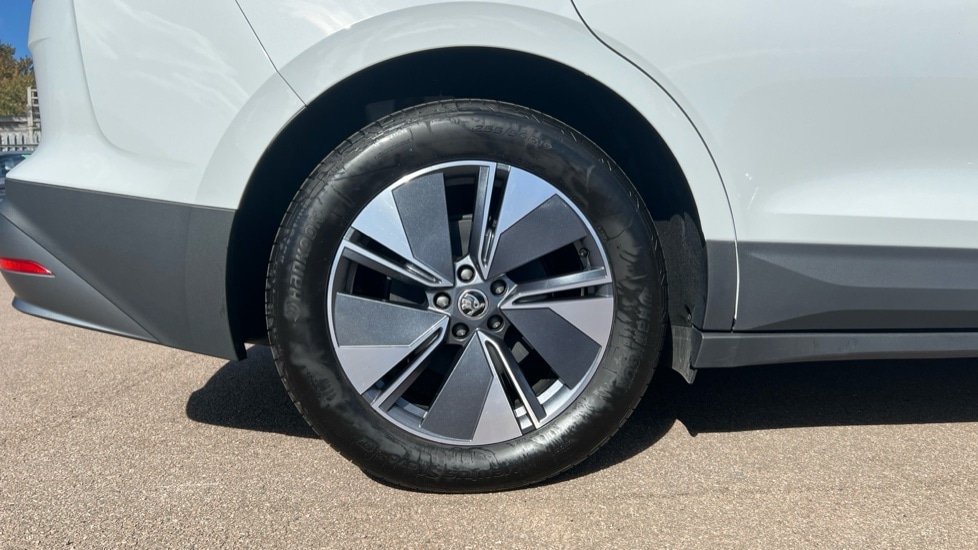 Used Skoda Enyaq 2024 for sale - 76870344: Photo 5