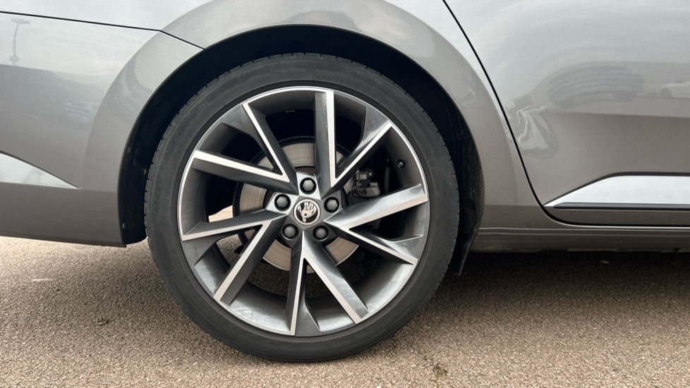 Used Skoda Superb 2023 for sale - 76871544: Photo 5