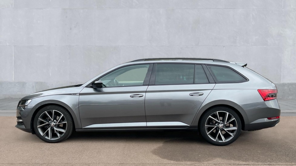 Used Skoda Superb 2023 for sale - 76871544: Photo 9